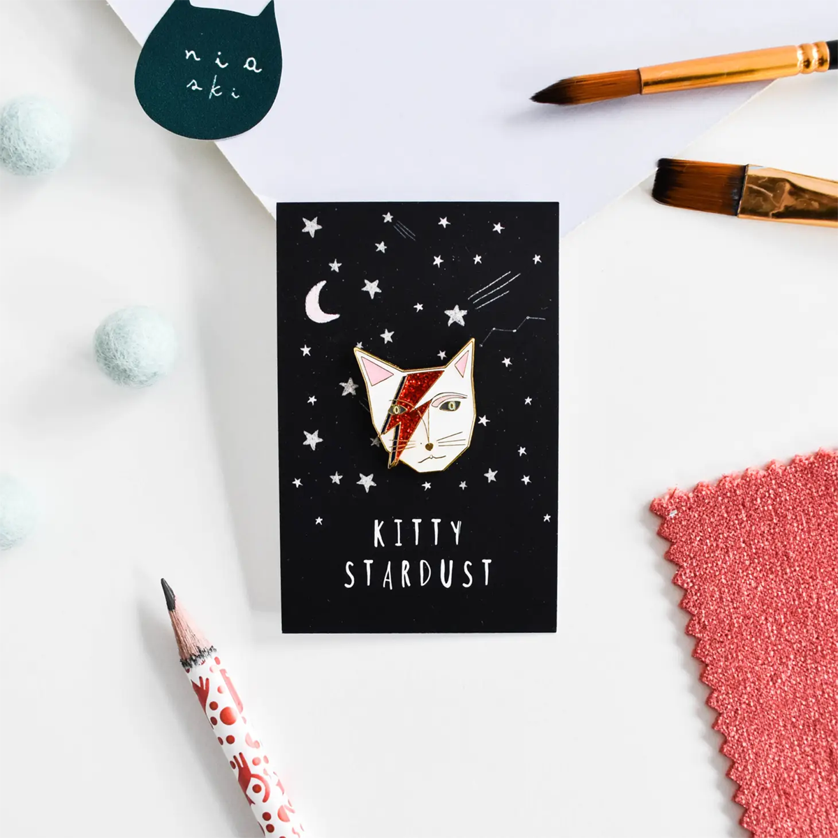 Niaski Kitty Stardust Cat Musician Pin