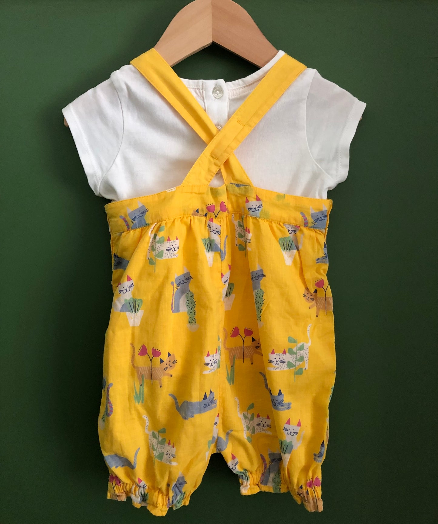 Preloved Kids - John Lewis Baby Unisex Cat print Romper 6-9 mths